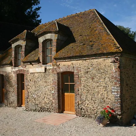 Деревянный коттедж De La Grande Noe *