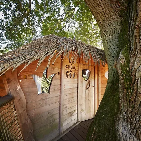 Деревянный коттедж De La Grande Noe *