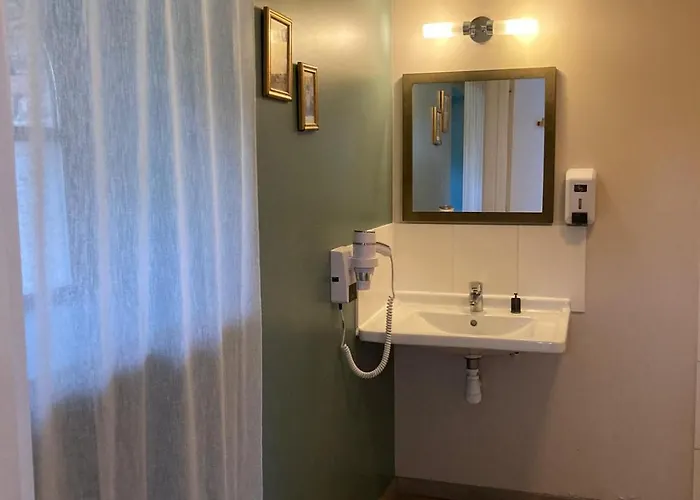 De La Grande Noe Lodge Les Epasses